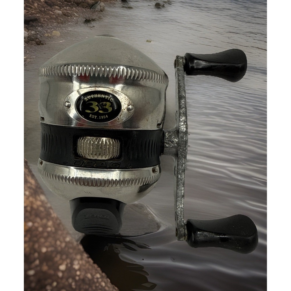 Vintage Zebco 33‎ Spincast Fishing Reel- Black Stripe 33J-L3